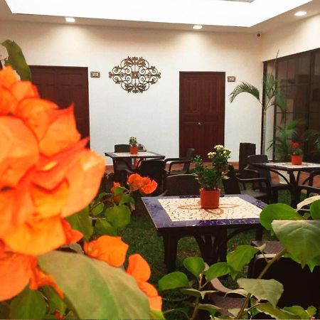 Hostal Las Puertas سانتا آنا المظهر الخارجي الصورة