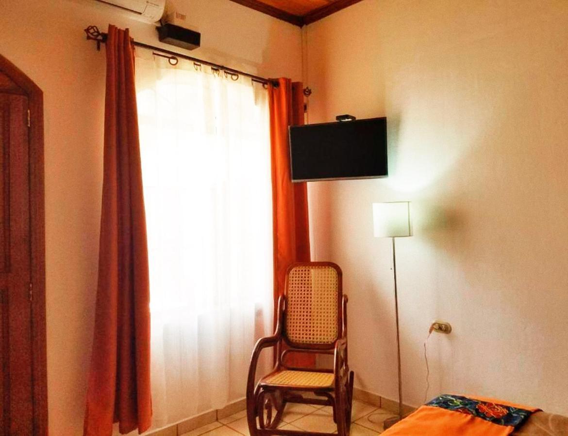 Hostal Las Puertas سانتا آنا المظهر الخارجي الصورة