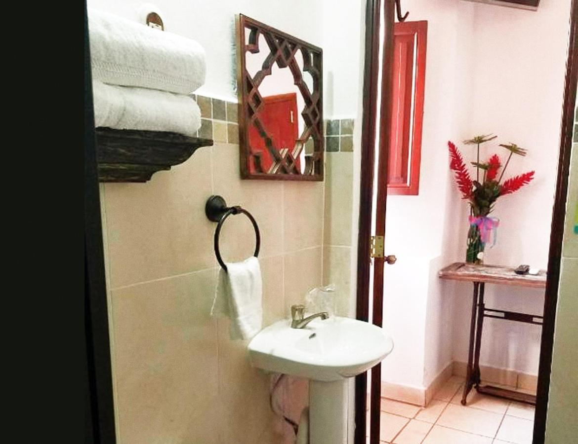Hostal Las Puertas سانتا آنا المظهر الخارجي الصورة